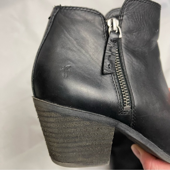 FRYE Judith Zip Bootie - Picture 4 of 7
